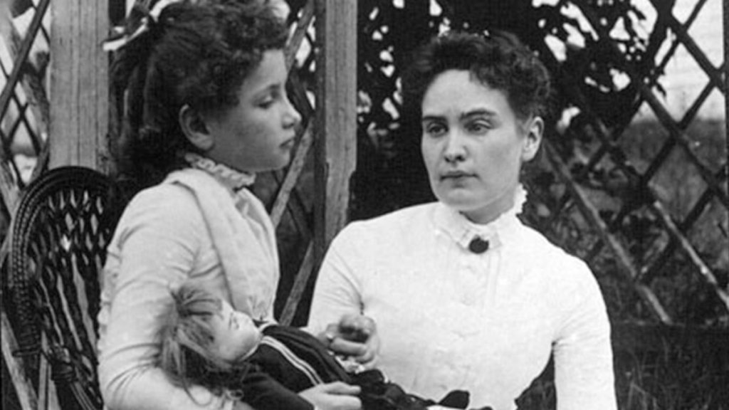 Annie Sullivan et Helen Keller : un roman graphique qui fait beaucoup de bruit